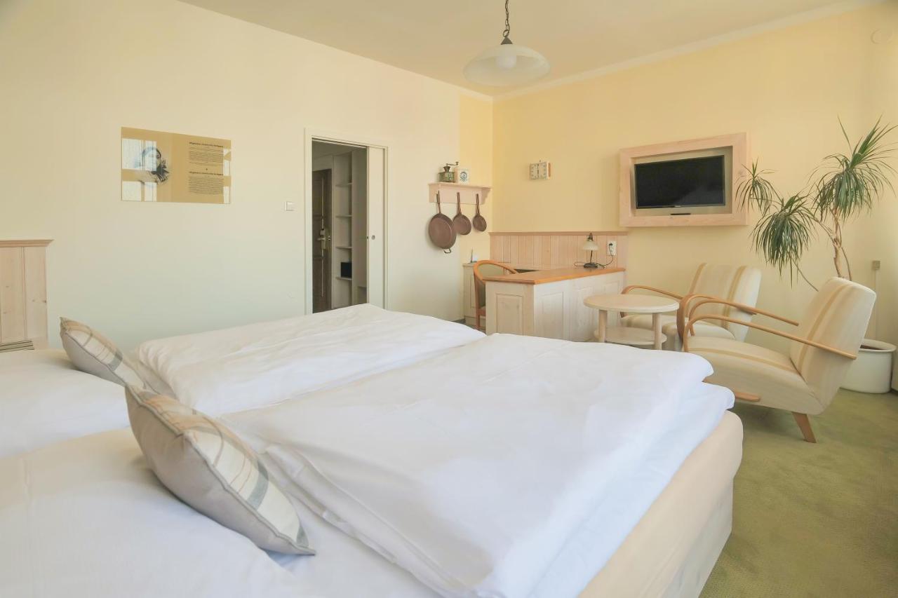 Hotel Zlata Hvezda ลิโตมิเชล ภายนอก รูปภาพ