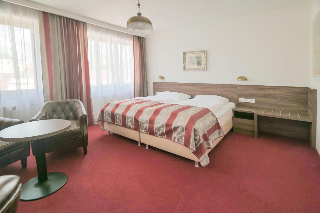 Hotel Zlata Hvezda ลิโตมิเชล ภายนอก รูปภาพ