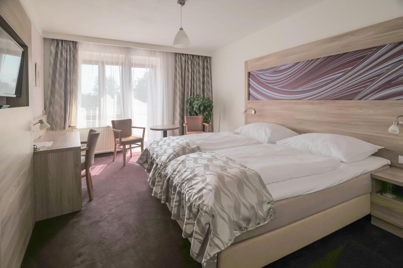 Hotel Zlata Hvezda ลิโตมิเชล ภายนอก รูปภาพ