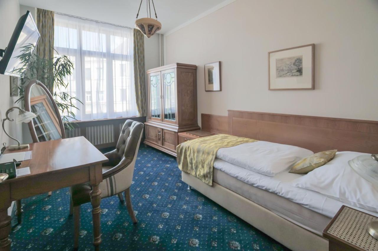 Hotel Zlata Hvezda ลิโตมิเชล ภายนอก รูปภาพ