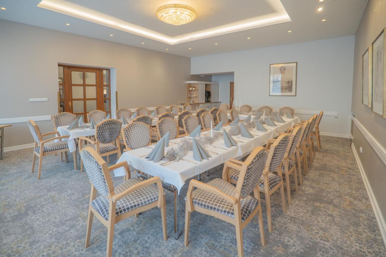 Hotel Zlata Hvezda ลิโตมิเชล ภายนอก รูปภาพ