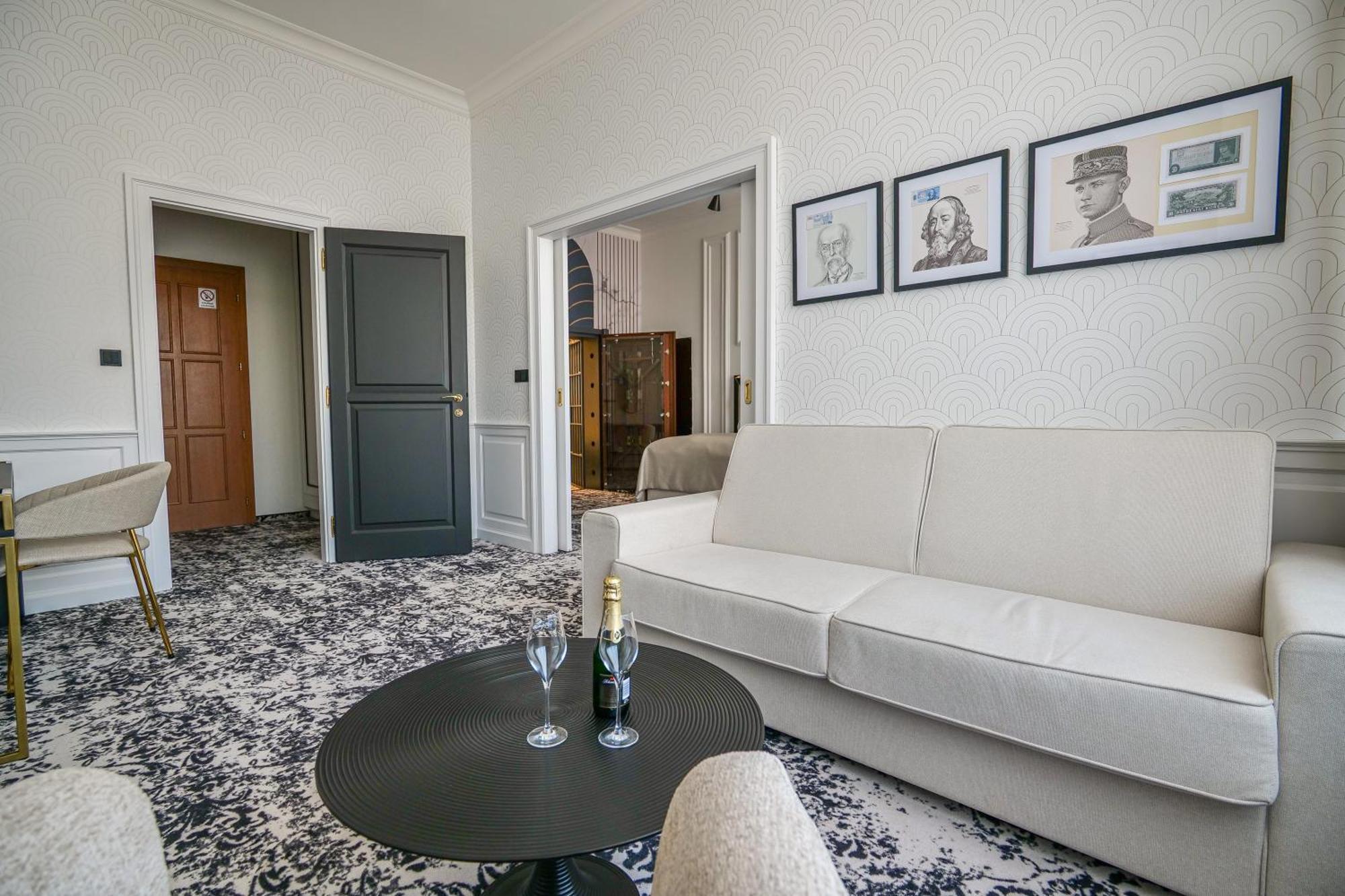 Hotel Zlata Hvezda ลิโตมิเชล ภายนอก รูปภาพ